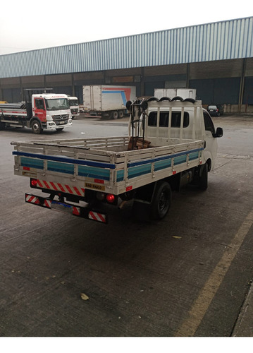 Kia Bongo 2.5 Std 4x2 Rs Turbo C/ Carroceria 2p