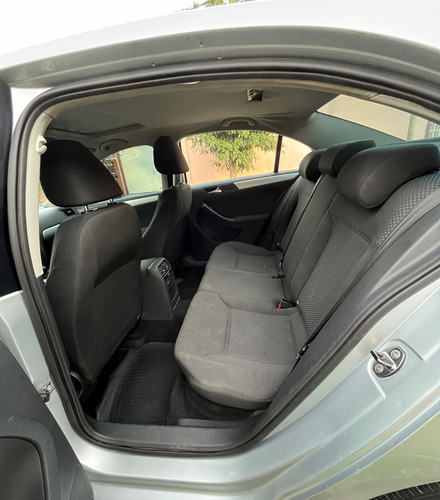 Volkswagen Vento 2.0 Advance 115cv