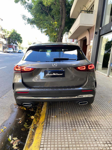 Mercedes-benz Clase Gla 2021 1.6 Gla250 Amg-line 211cv
