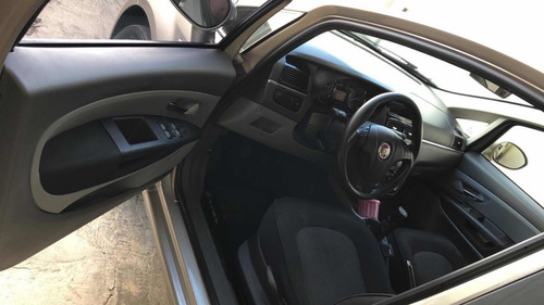 Fiat Linea Essence 16v Flex 4p