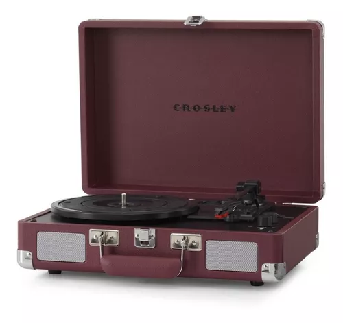 Crosley Cruiser Deluxe, el nuevo tocadiscos de Pull&Bear que es un capricho  para melómanos