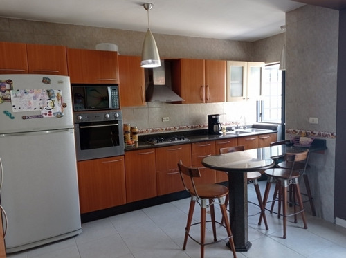 Imagen 11 de 14 de Carlos Vasquez Re/max Townhouse En Venta Oportunidad Tazajal Naguanagua Cod: 422415 0424-4469690