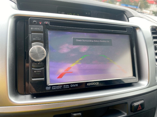 Imagen 16 de 25 de Toyota Fortuner 2.7