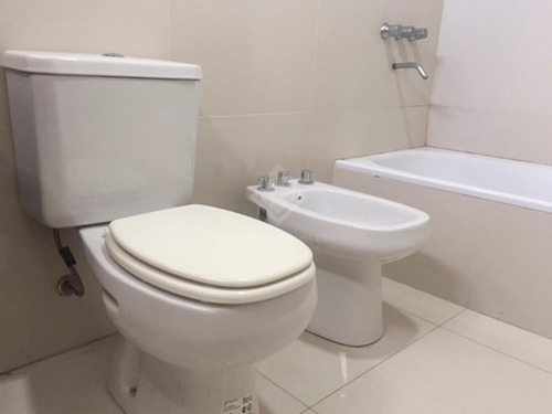 Imagen 8 de 9 de Monoambiente En Villa Urquiza Apto Profesional