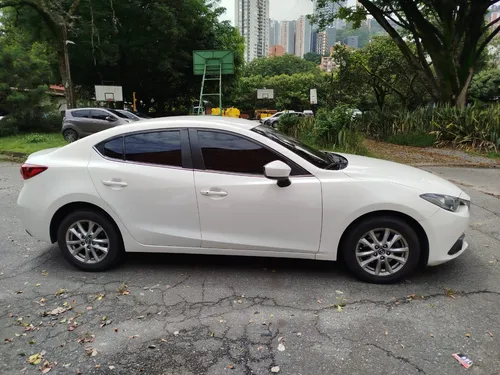 Mazda 3 2.0 Touring At