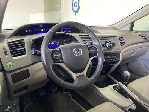 Imagem 2 de 10 de Civic 1.8 Lxs 16v Flex 4p Manual
