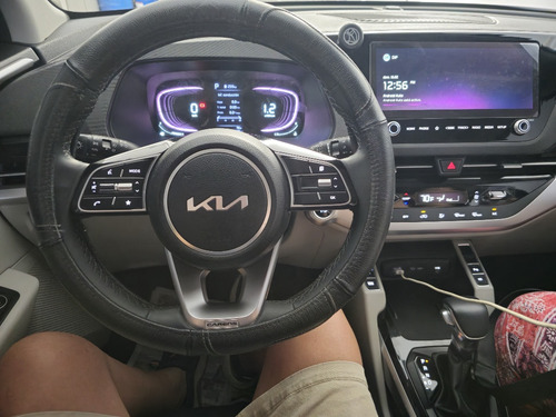 Kia Carens Version 1.4t Dct Ex Sport Año 2023