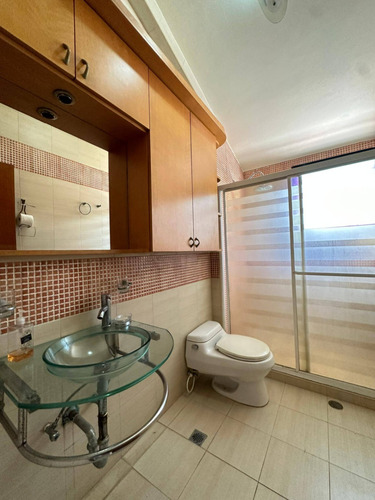 Annic Coronado Vende Exclusiva Casa En Trigal Sur, Ubicada En Calle Cerrada Ref. 267115