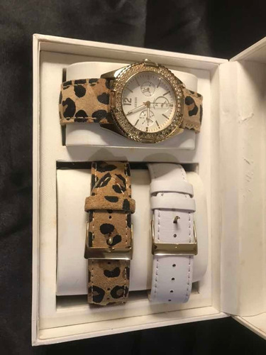 Relogio Femenino Guess Com Strass E 3 Pulseiras