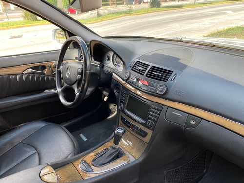 Imagen 4 de 8 de Mercedes Benz E 500 2009 Plata