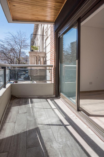 Espectacular Departamento De 3 Ambientes Con Patio En Caballito Con Amenites