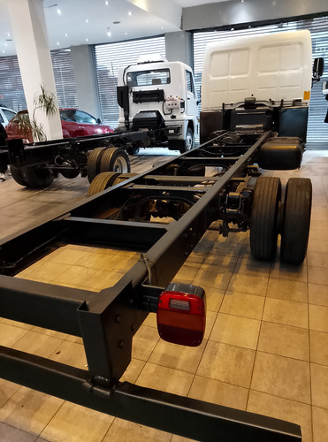 Ford Cargo 712 Financiado