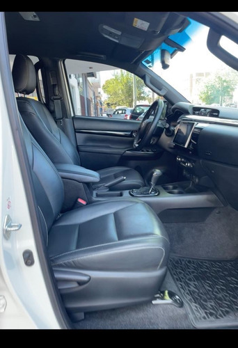 Toyota Hilux 2.8 Cd Srx 177cv 4x4 At