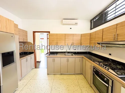 Casa En Alquiler - Mls #25-10738
