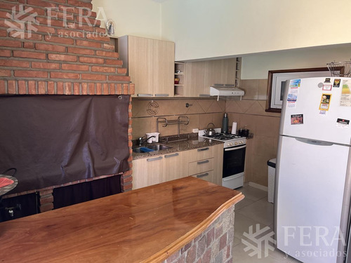 Imagen 18 de 30 de Venta Casa De 4 Ambientes Con Cochera, Galeria Y Patio Con Piscina En Wilde (28501)