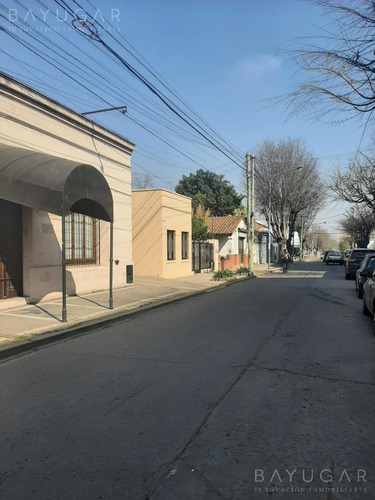 Venta Lote Para Emprendimiento / Pilar Centro