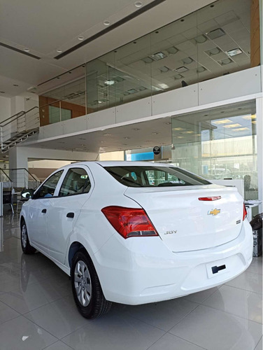 Imagen 20 de 22 de Chevrolet Onix Joy Plus 1.4 2022