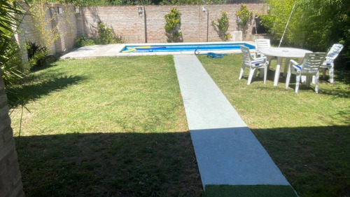 Venta Casa 4 Amb Pilar Permuta Pileta Jardin