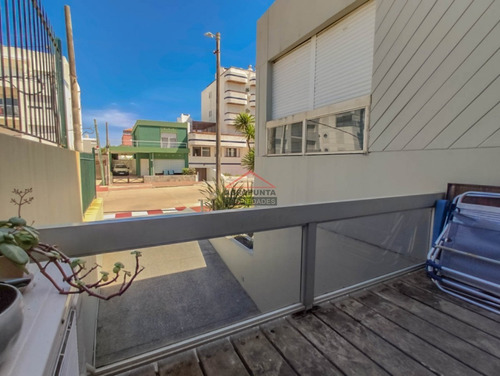 Apartamento En Peninsula - Ref: 5201