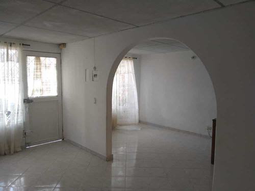 Imagen 6 de 13 de Arriendo Casa 3 Pisos 4 Habitaciones 2 Baños Ibague-tolima