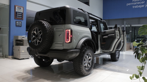 Ford Bronco 2.7 Badlands 5p At