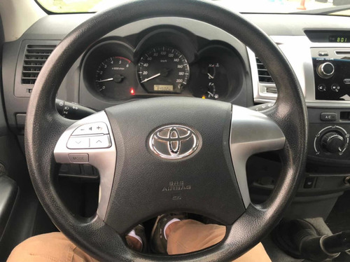 Toyota Hilux 2.5 Cd Dx Pack 120cv 4x4 2014