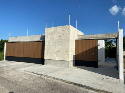 Imagen 1 de 14 de Casa En Venta Temozon Norte