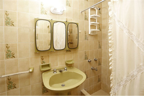 Imagen 25 de 30 de Venta Casa 6 Ambientes Pileta Jardin Haedo Moron