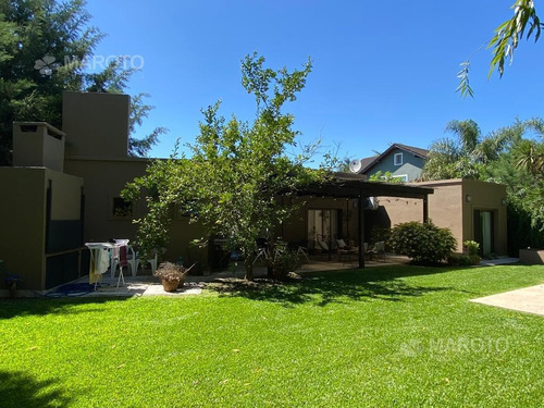 Imagen 7 de 27 de Casa En Venta En San Lucas - Maroto Propiedades