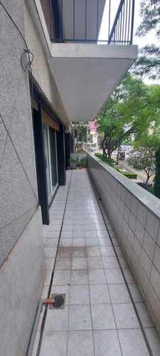 Imagen 3 de 30 de Av Libetador 2600 Y Salguero 210 M2 5 Ambientes Cochera