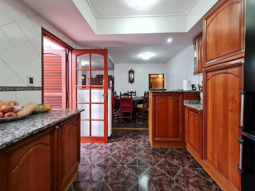 Imagen 19 de 30 de Casa En Venta De 3 Dormitorios En La Plata.