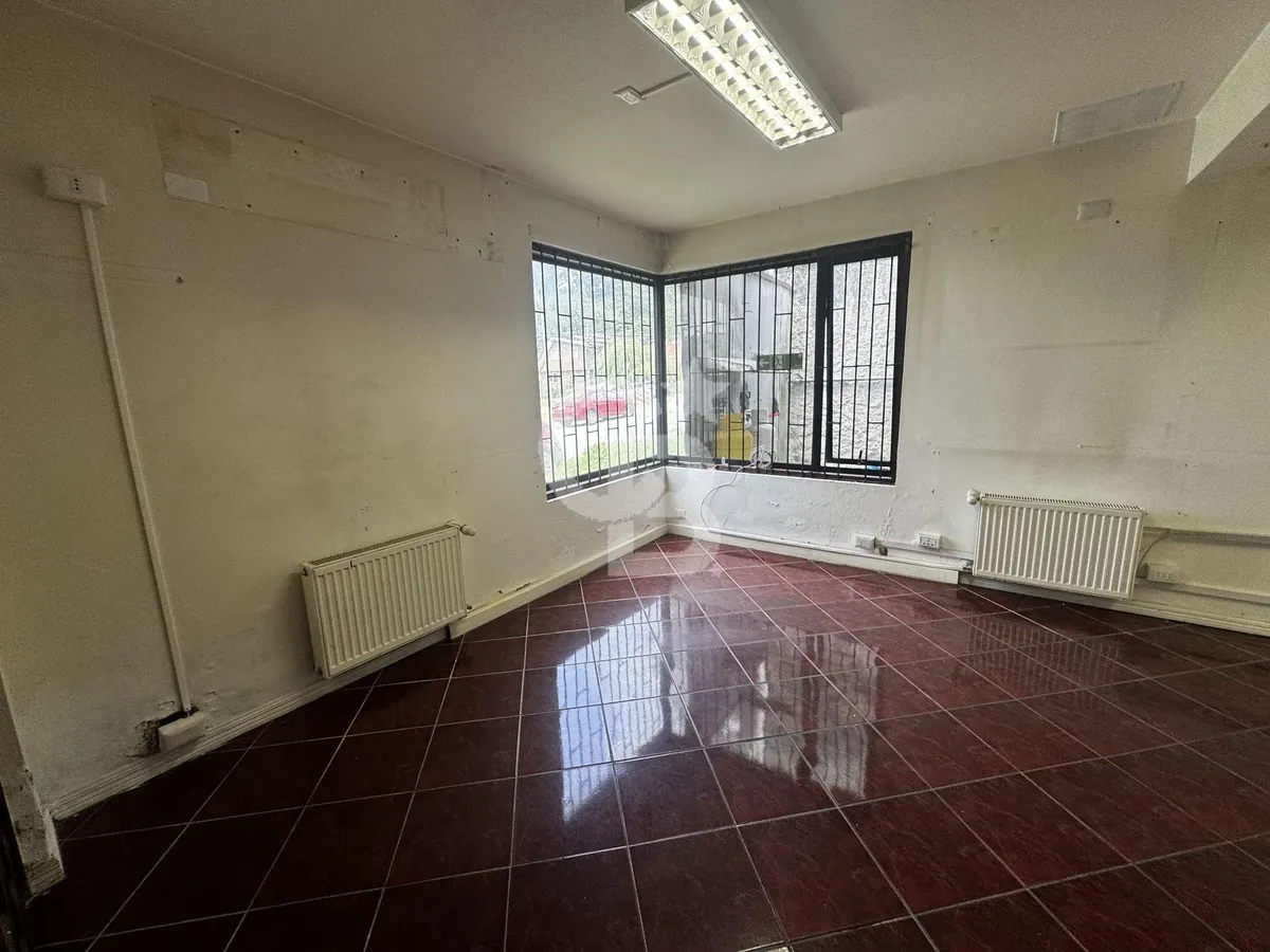 Imagen 5 de 18 de Atención Empresas, Arriendo Ideal A Pasos Del Centro.