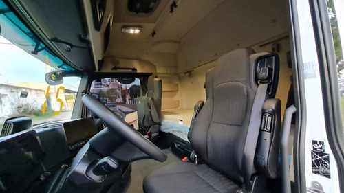 Imagem 11 de 15 de Mercedes Benz Actros 2651 6x4 2018