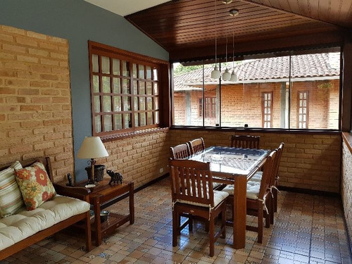 Casa De Condomínio À Venda Na Rua D, Braunes, Nova Friburgo - Rj - Liv-7661