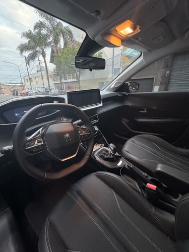 Peugeot 208 1.6l Feline Tiptronic