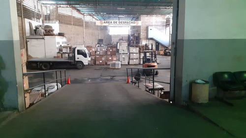 Imagen 2 de 11 de Se Vende Dos Galpones Av Nueva Granada