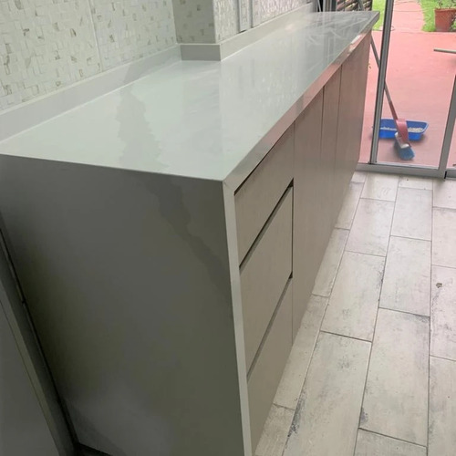 Neolith Calacatta Mesadas