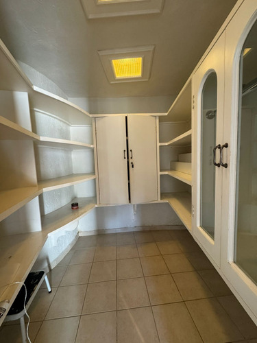 Casa En Venta, Prado Largo, 3 Recámaras.