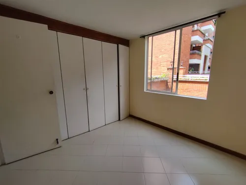 Apartamento En Arriendo En Calasanz. Cod A17347