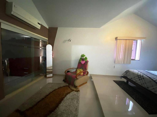 Eduardo Romero Vende Casa De Esquina En Trigal Norte 26767jg