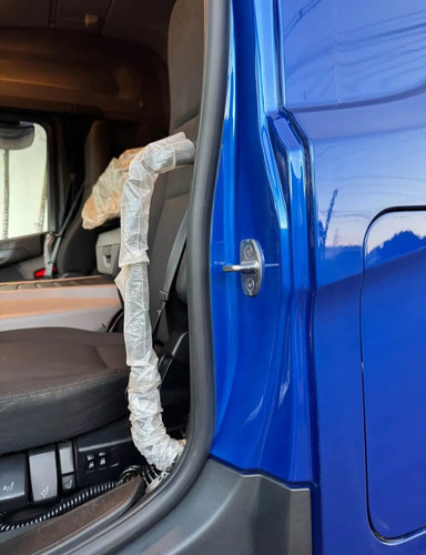 Scania P 360 Bitruck. Repasso Dívida