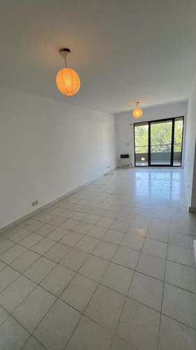 Venta Departamento 2 Ambiente Coghlan