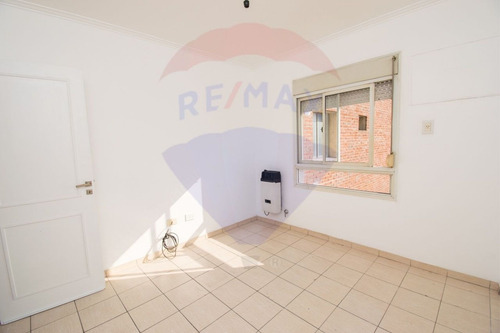 Imagen 21 de 22 de Departamento De 2 Dormitorios Microcentro En Venta