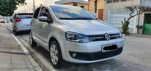 Volkswagen Fox 2014 1.0 12v Bluemotion Trend Total Flex 5p