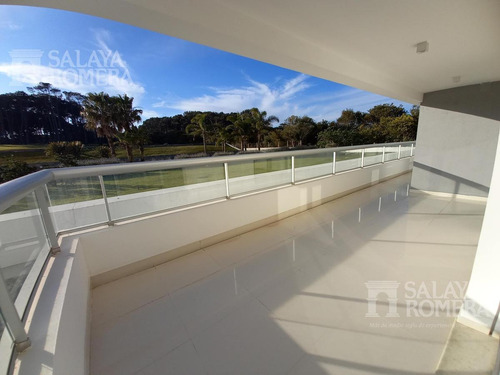Imagen 15 de 23 de Venta - Playa Brava - 3 Dormitorios Y Servicio