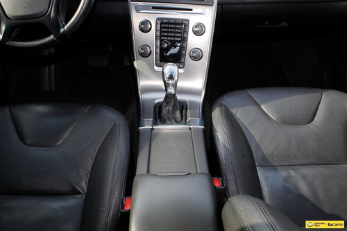 Imagen 21 de 25 de Volvo Xc60 T6 Adw