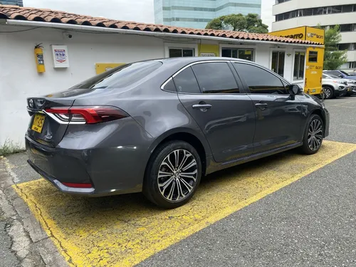Toyota Corolla 1.8 Se-g Hibrido At 4x2 2022