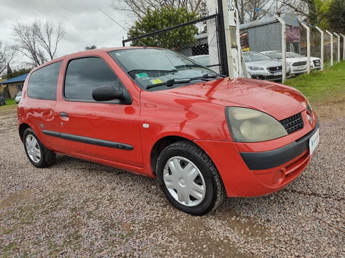 Imagen 3 de 10 de Renault Clio 1.2 F2 Yahoo Authe. 2004