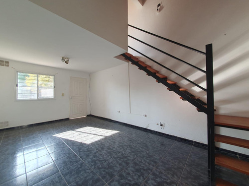 Duplex Con Cochera En Venta