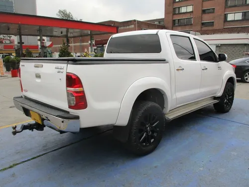 Toyota Hilux Srv 4x4 3000cc At Aa